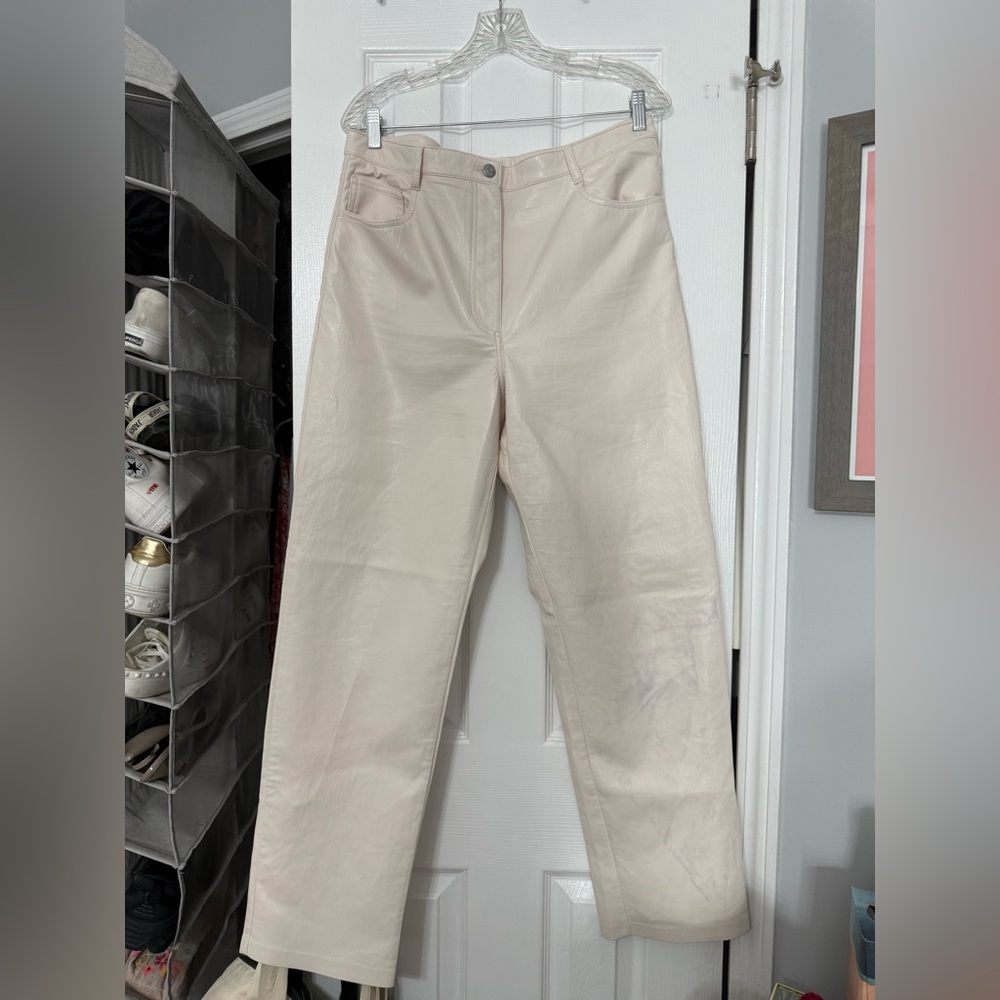 Aritzia melina Straight-Leg Pants in Light Beige